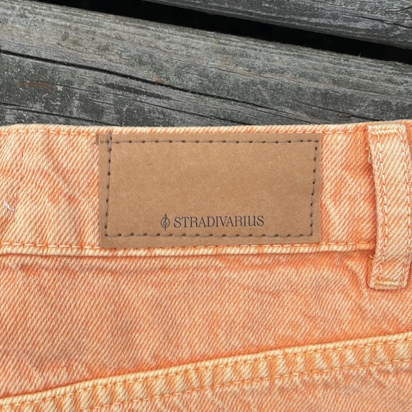 NWT Stradivarius Short Raw Edge Denim Jean Shorts - Picture 7 of 9